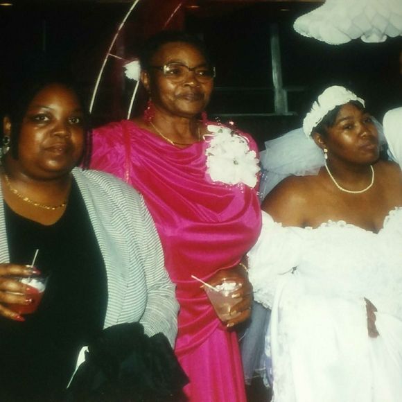 Meet your Posher, Betsy - Picture 1 of 1